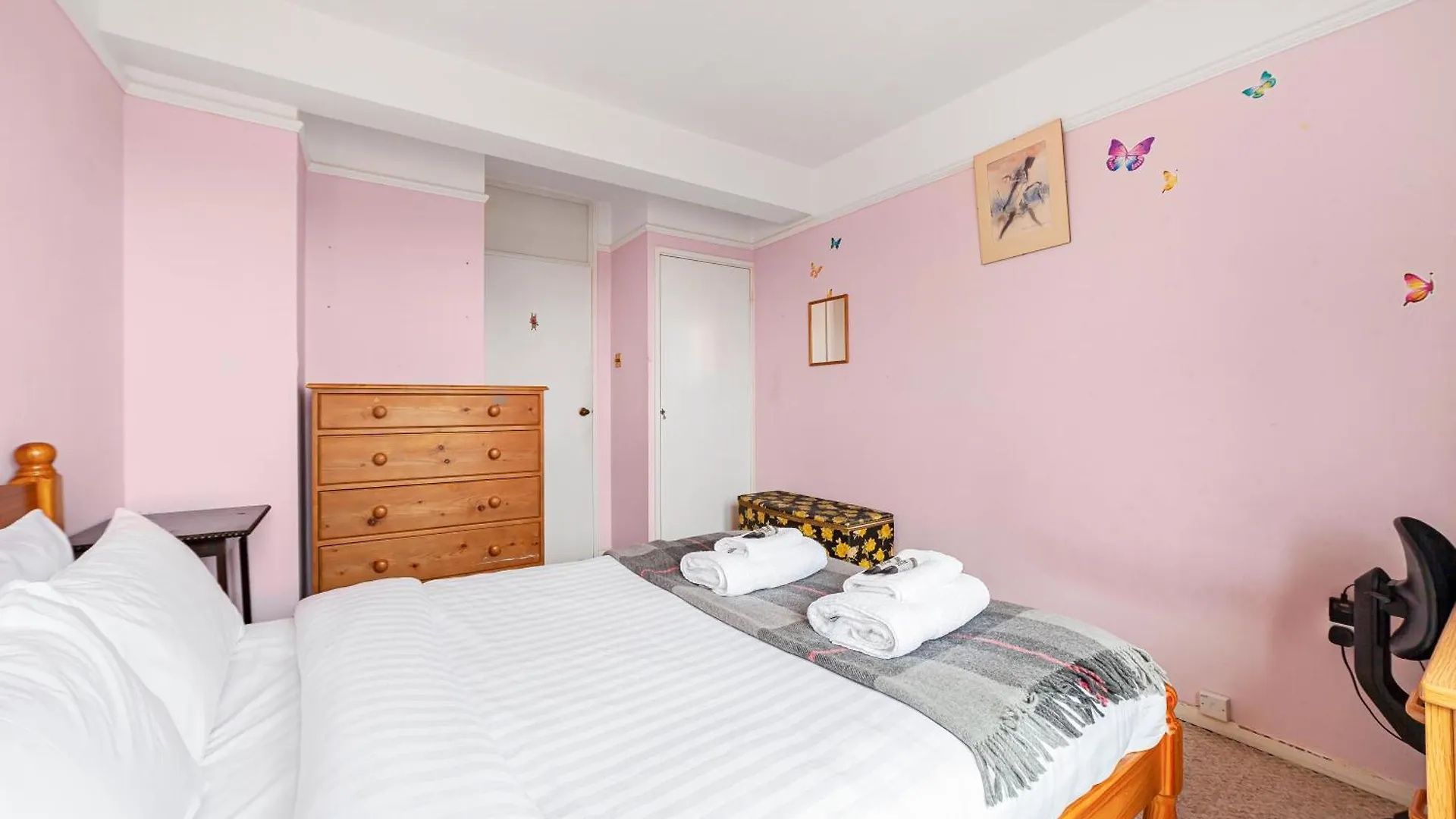 Penthouse 1Br Flat Wbalcony & City View, Walworth Londra 0*,